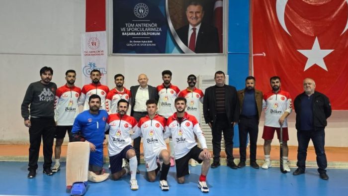 Volkan Group Hokey takımı farklı başladı