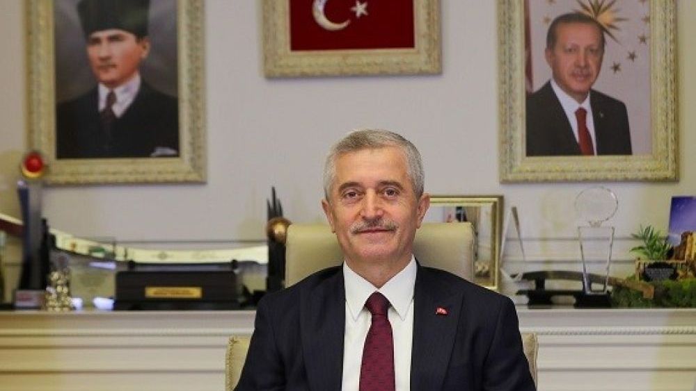 Tahmazoğlu'ndan evli çiftlere nakdi destek ve kültür gezileri