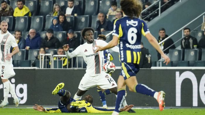 Gaziantep FK’da savunmacı Abena darmadağın