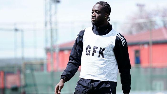 Gaziantep FK'nın milli futbolcusu Abena antrenmanda