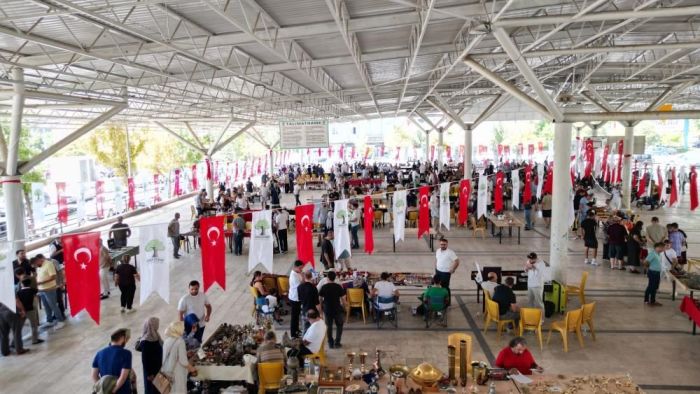  Antika tutkunları Şehitkamil’de buluştu