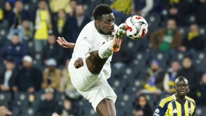 Gaziantep FK'nın golcüsü Bayo, görevini yapıyor