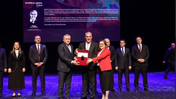 Büyükşehir'den Gaziantep'e değer katanları ödül