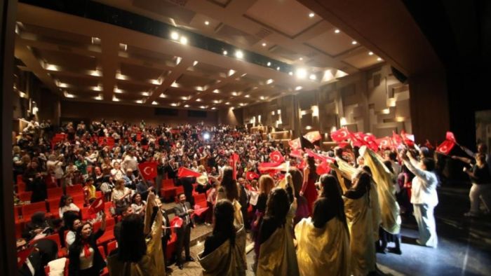 GKV’liler 'Bir Shakespeare Rüyası'nı sahneledi