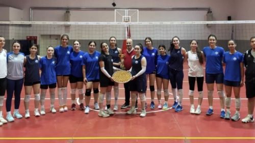 Merinos’un Sultanları Yıldız kategorisinde şampiyon