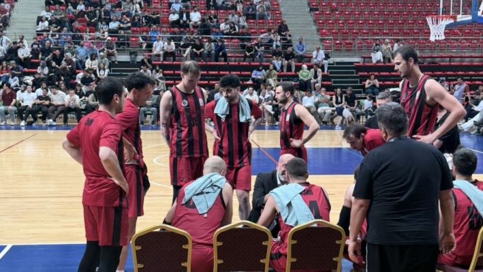 Gaziantep Basketbol final biletini Pazar’a bıraktı