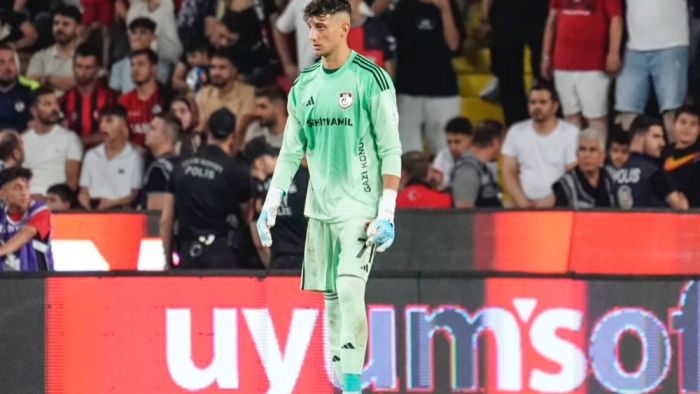 Gaziantep FK’da Mustafa Burak kızardı