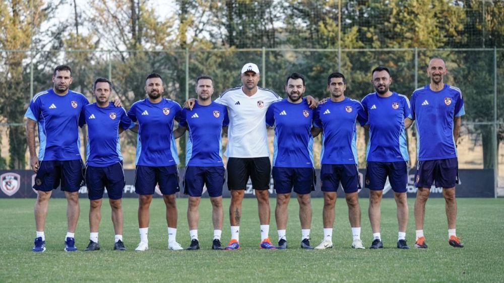 Burak Yılmaz’ın ekibinde kimler var?