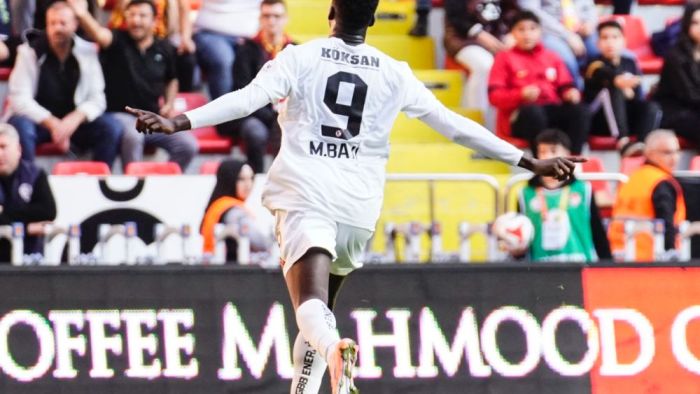 Muhammed Bayo boş geçmedi