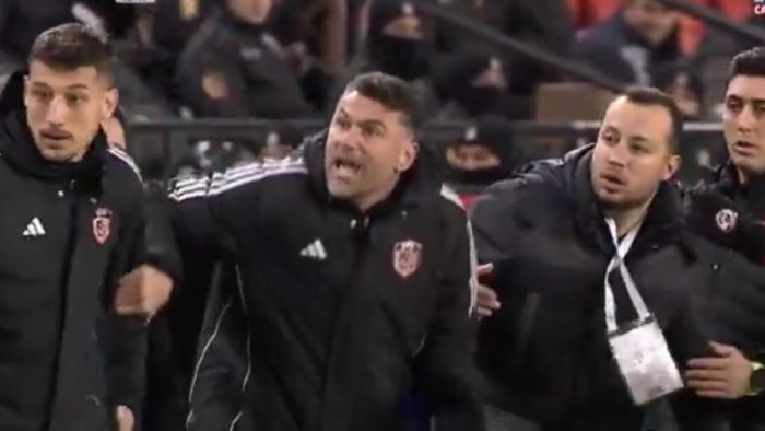 Hakemler Burak Yılmaz’ı çıldırttı