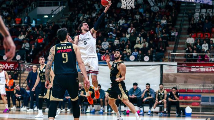 Gaziantep’in dev adamları dolu dizgin