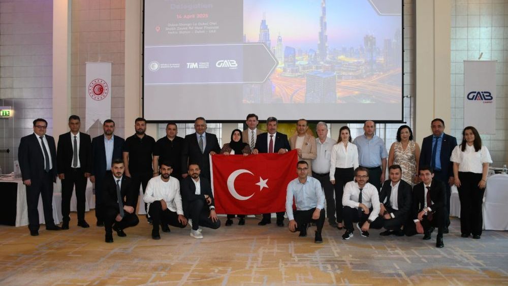 Halı İhracatçıları 2025 Yılının İlk Ticari Heyeti’nde Dubai’de