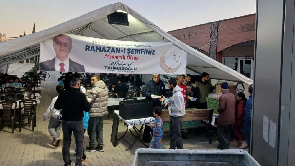 Şahinbey'in iftar çadırına yoğun ilgi