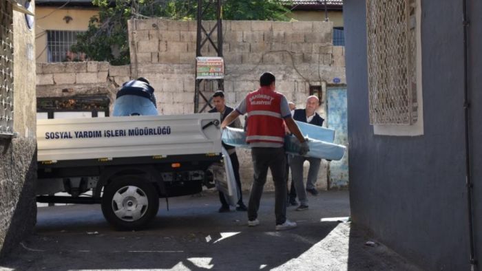 Şahinbey Belediyesi’nden ihtiyaç sahibi aileye destek