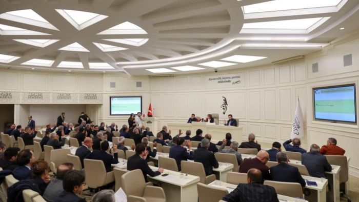 Büyükşehir Meclisi'nde Bakan Tekin'e paye, çiftçiye destek