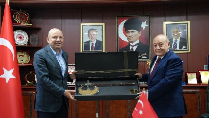 Bilal Çeker’den Ünal Akdoğan’a Hayırlı Olsun Ziyareti