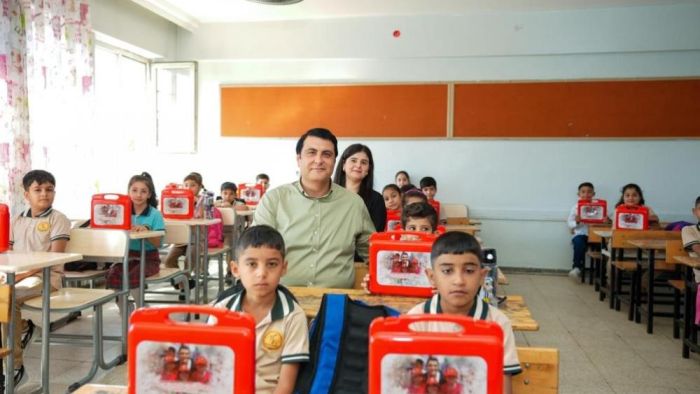 Şehitkamil'de Yılmaz’dan öğrencilere kantin desteği müjdesi