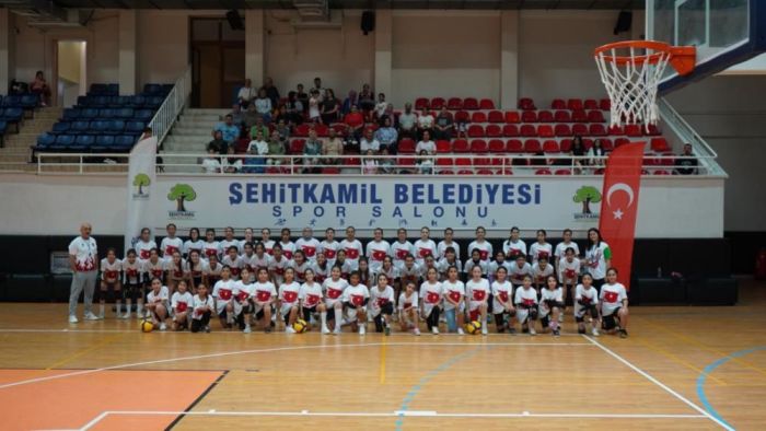 Şehitkamil Belediyesi Yaz Spor Okulları’nda büyük başarı