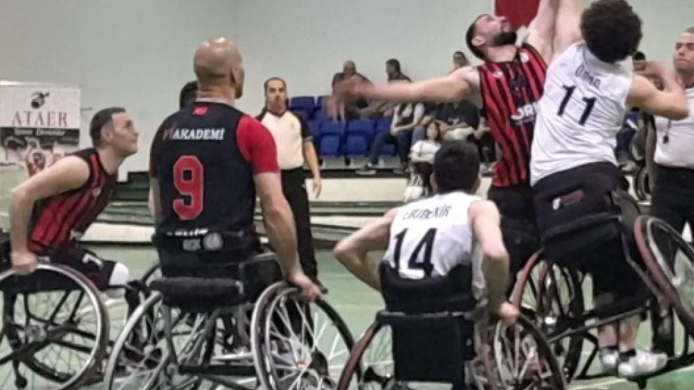 Engelsiz Şahinler'den Ankara'da muhteşem sonuç: 47-74