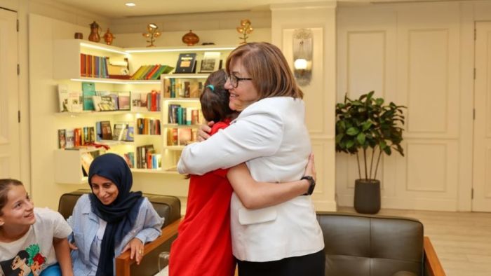 Başkan Şahin, umut olduğu Burhan Doğruyol ile bir araya geldi