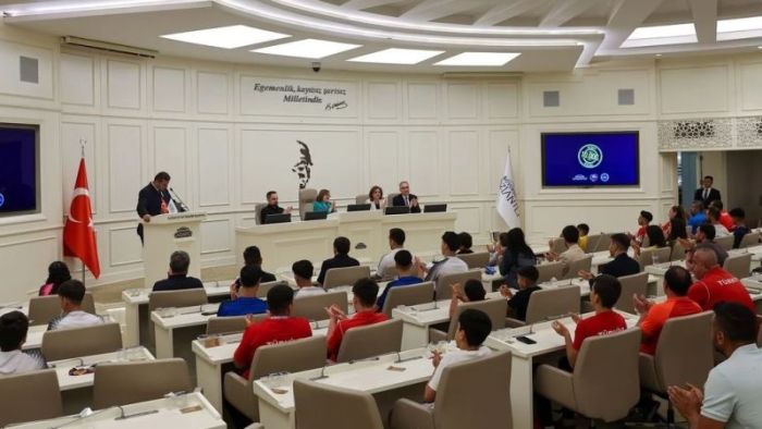 Fatma Şahin, Başarılı Sporcuları Ağırladı