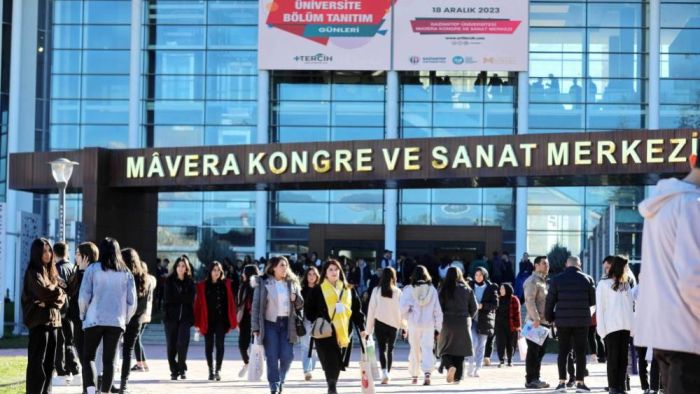 GİBTÜ, tercih döneminde aday öğrencilerle buluşuyor