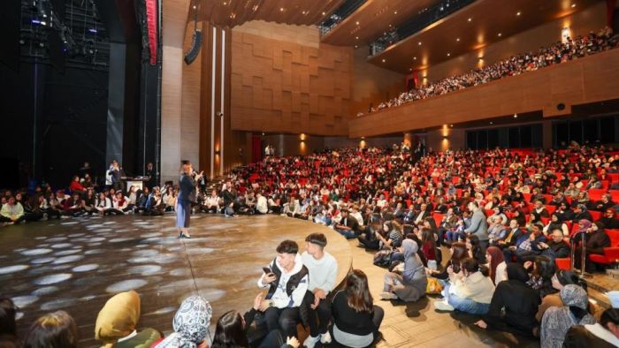 Medeniyet Söyleşileri'nin konuğu Doç. Dr. Mehmet Dinç oldu