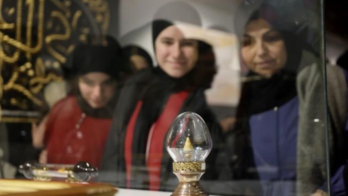 Mukaddes emanetler, Gaziantep Büyükşehir ev sahipliğinde vatandaşlarla buluşuyor